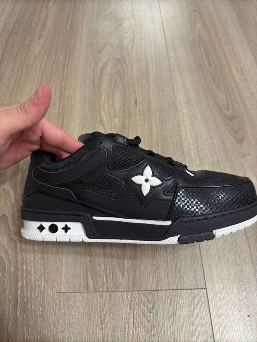 Adidasi lv skate