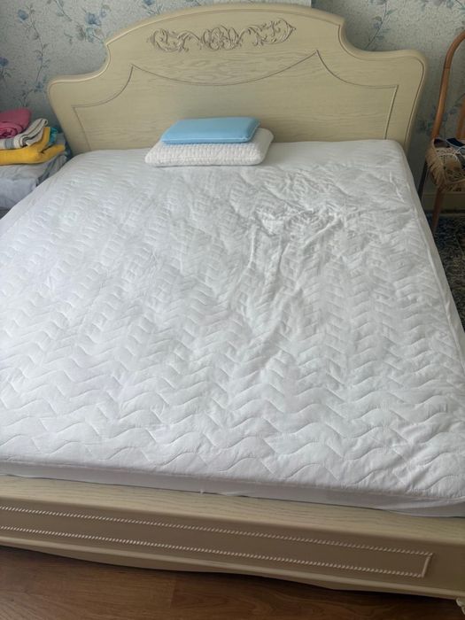 Гарнитур в ОТЛИЧНОМ состоянии АСТАНА ТОРГ