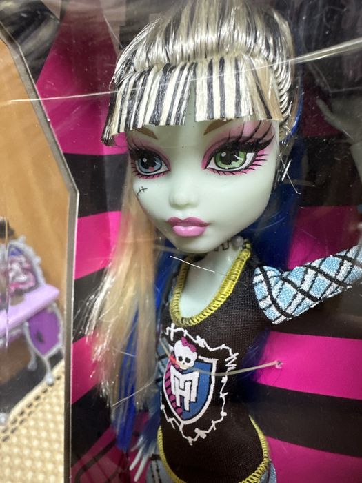 Продам куклу монстр хай!
