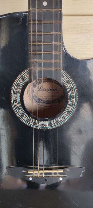 Гитара акустическая