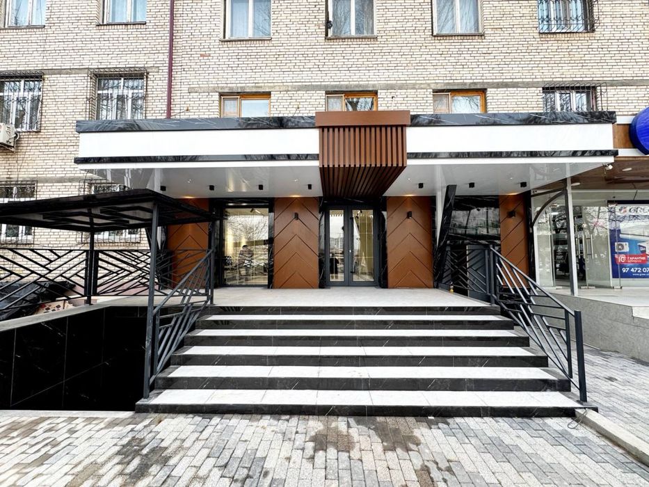 Аренда Новый Бомба Офис Ц-13 Лабзак Гиждувон Кафе 90м2 Вдоль Дороги