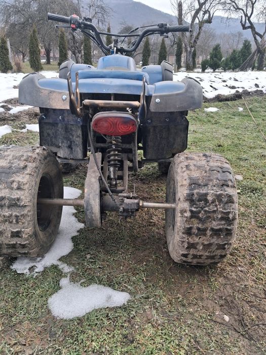 Vând atv 125 cc cu puține defecte 2500 lei sau schimb cu un ultra125