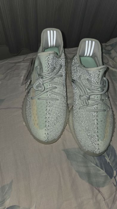 Adidas Yeezy 350 v2