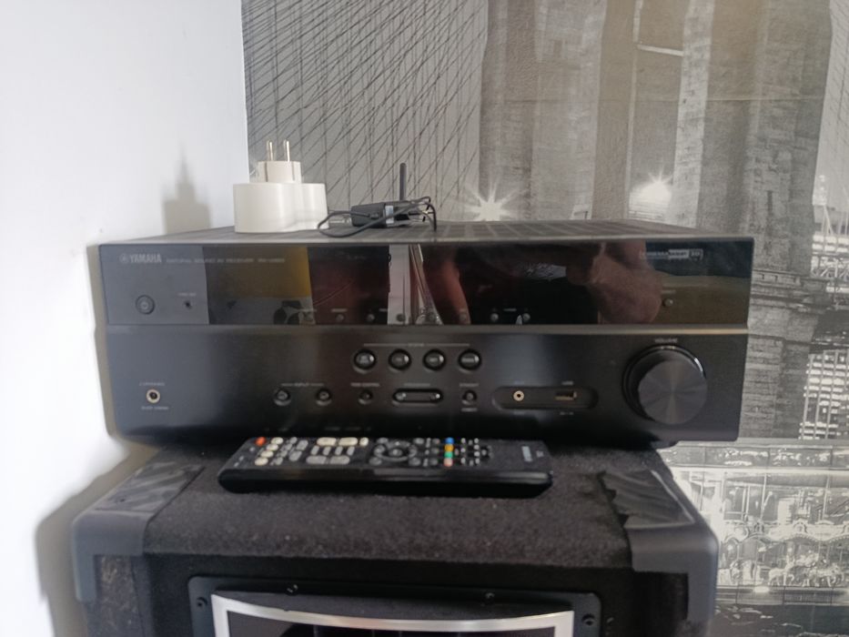 Yamaha MusicCast RX-V483