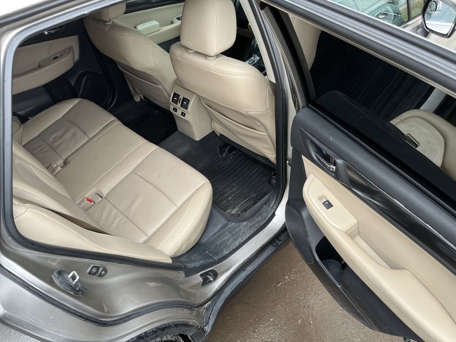 Subaru Outback 2015