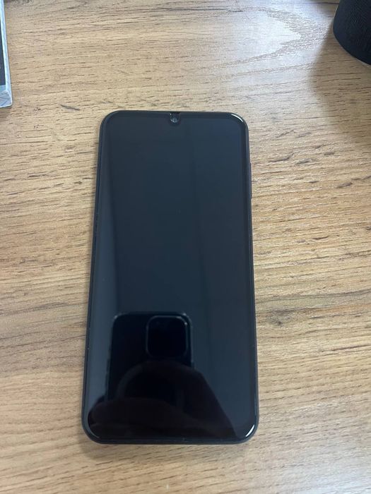 Samsung A 15 ideall holatda xotirasi 6/128. Karobka dokument full. Kel