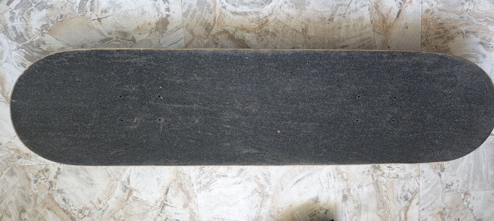 Skateboard complet Hudora pentru începători / copii