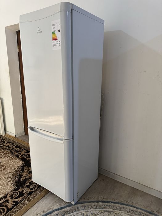 Holadilnik indesit 1.600