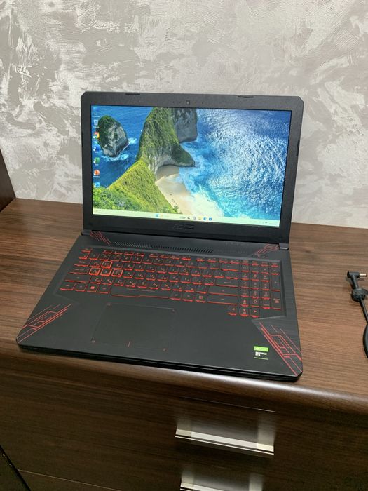Игровой ноутбук Asus Tuf Gaming FX504 (Core i5/Nvidia GTX 1060/16/480)
