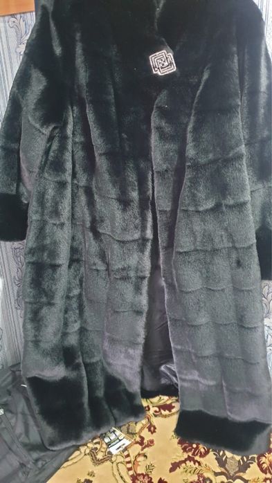 Продам шубу под норку