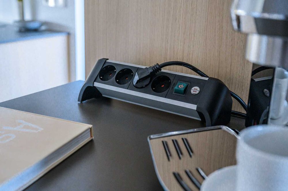 Настольный удлинитель Brennenstuhl Alu-Office-Line (Germany)