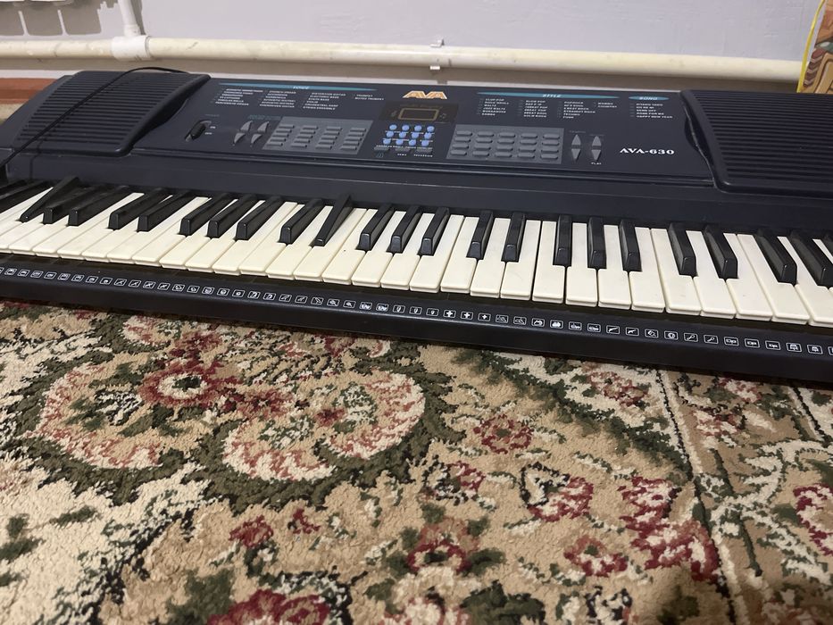 Синтезатор Ava-630