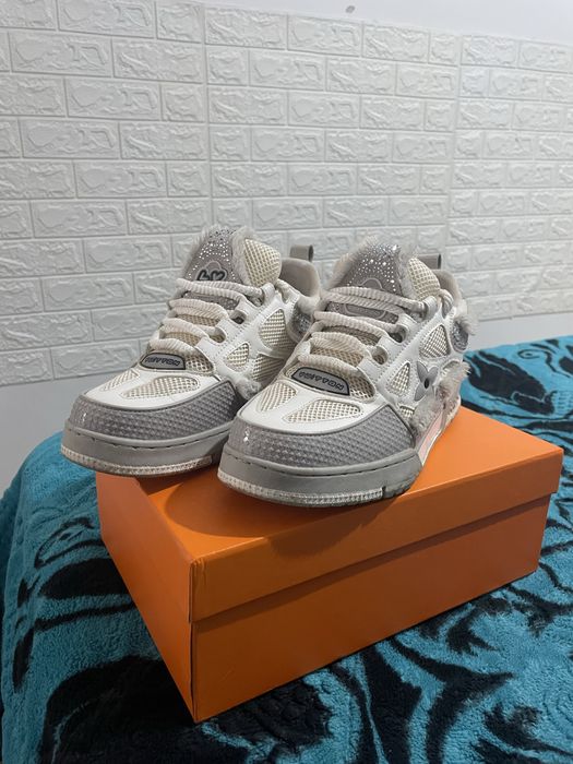 Louis vuitton skate svarovski