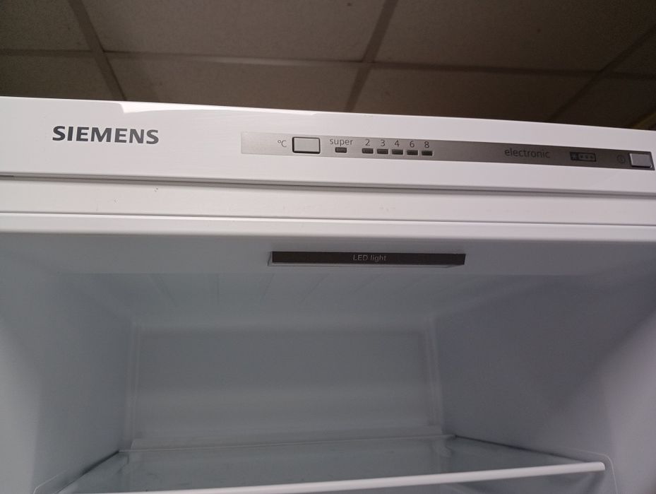 Комбиниран хладилник с фризер Сименс Siemens А+++ 2 години гаранция!