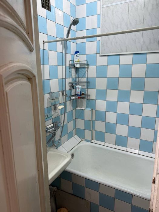 Продается квартира на Ц 15 3/2/4 массив Жангох