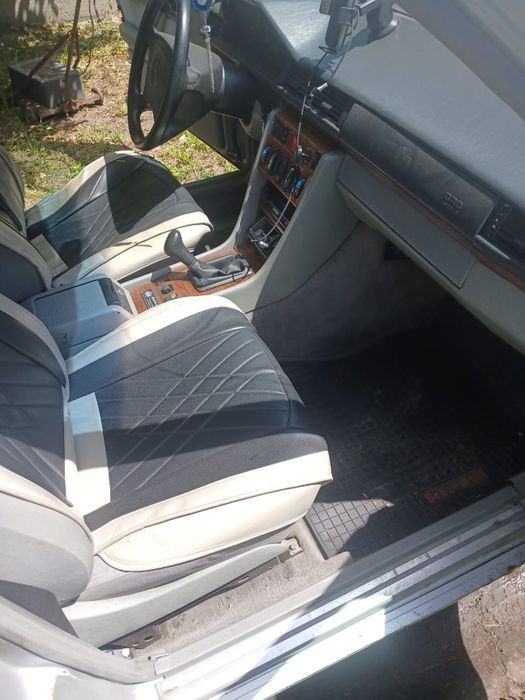Продам мерседес 220