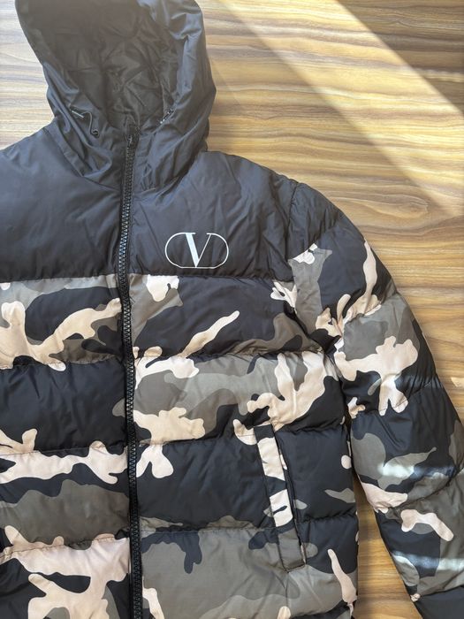 Яке марка Valentino