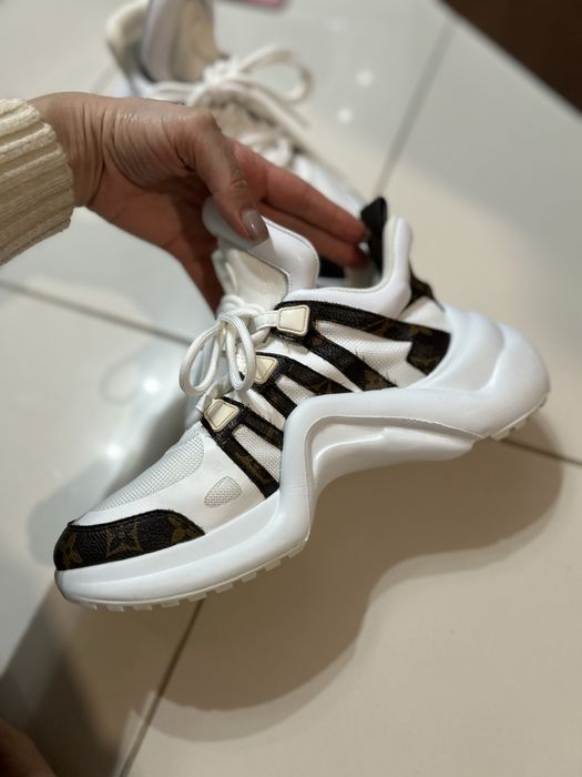 Adidasi Louis vuitton