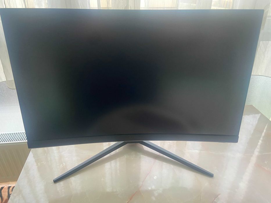 monitor gaming curbat MSI 24 inch impecabil!