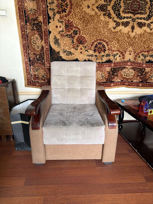 Отдам даром мягкую мебель