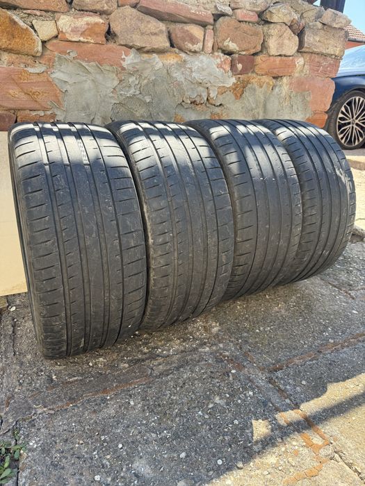 Kumho 255 35 20 ecsta sport S