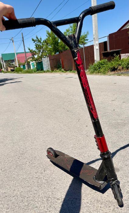 Продам 3 шт.трюковых самокаты.
