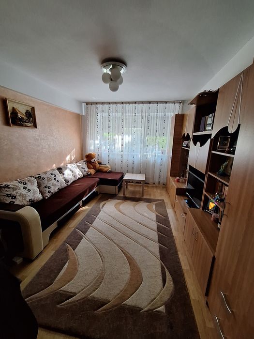 PROPRIETAR. De vanzare apartament 3 camere.