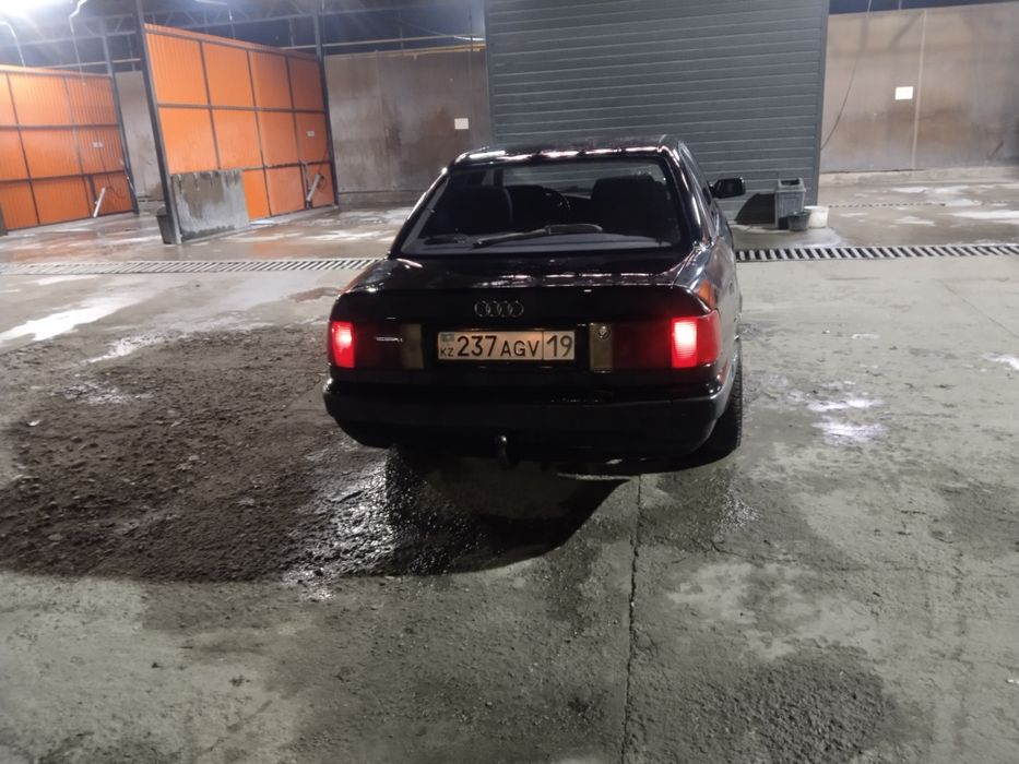 Продам Ауди 100 с4