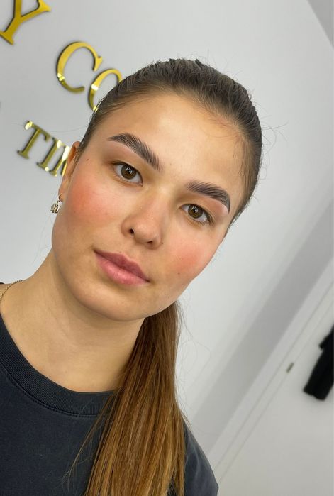 Laminare și Stilizare sprâncene - Cluj