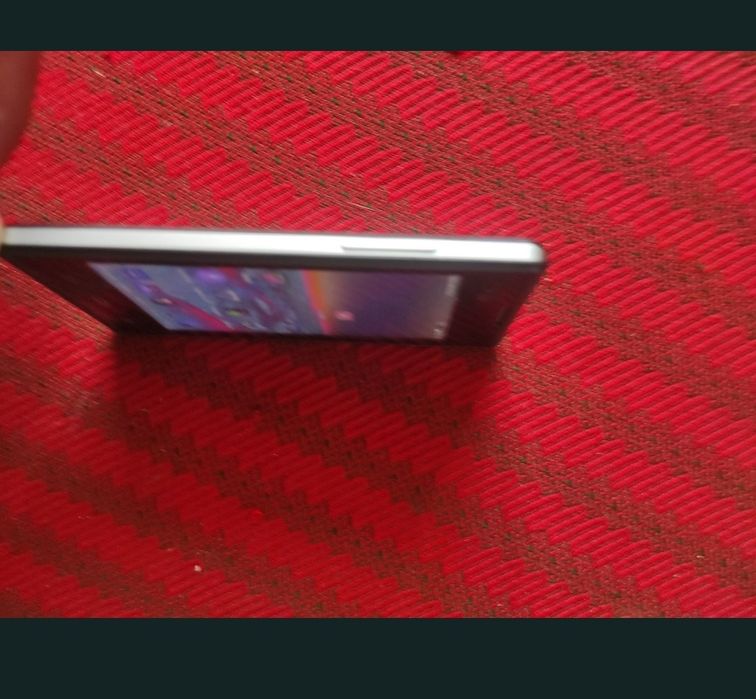 Telefon cu touchscreen cu camera video