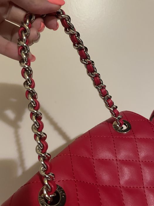 Страхотна Раниц  на Guess