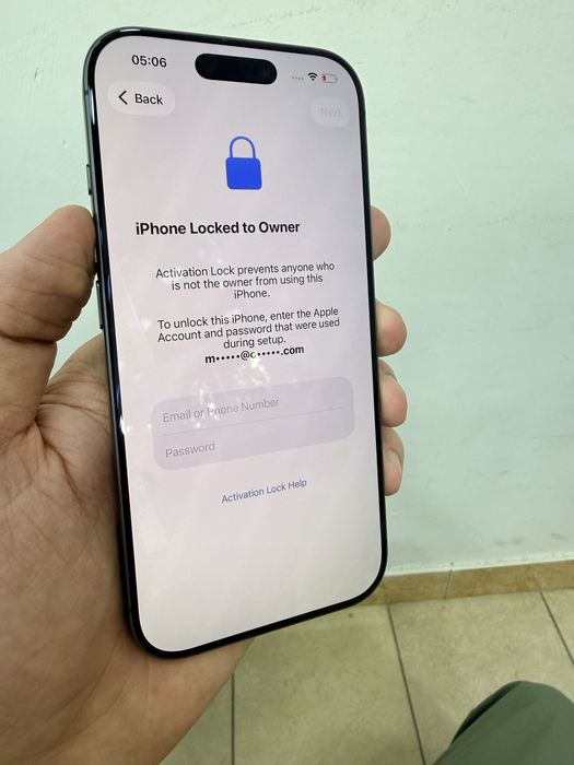 iPhone 17 Black 256 icloud