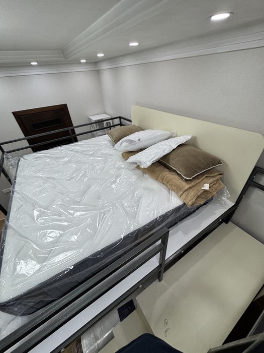 Лофт кровать,2х ярусная,со шкафом,с рабочей зоной,в идельном состоянии