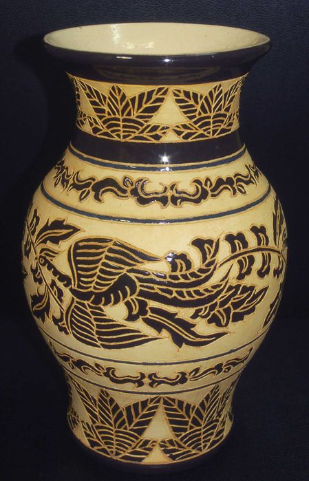 Винтидж Гравирани Керамични Вази VIETNAM DONA Artexport Saigon