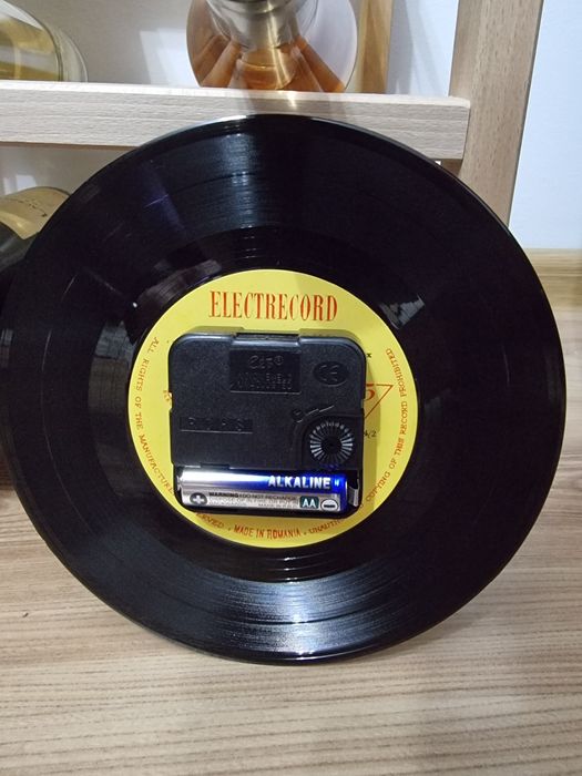 Ceas disc vinil retro quartz