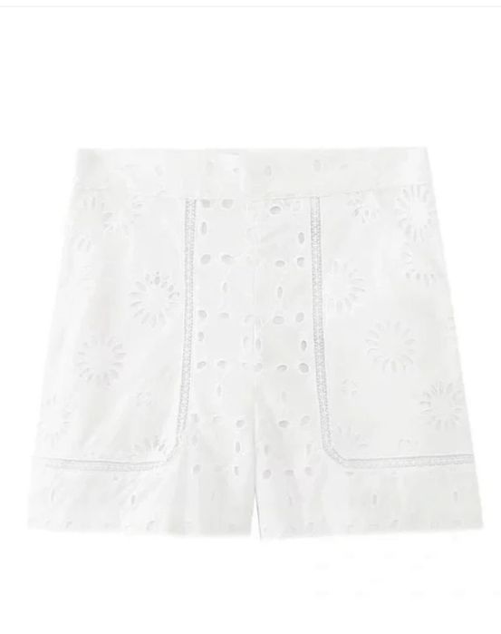 Pantaloni scurti albi broderie talie inalta Zara