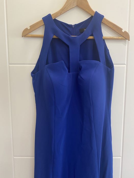 Официална рокля