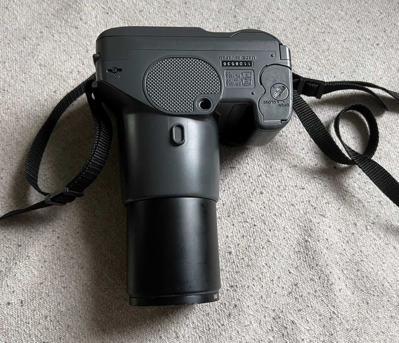 Camera foto film 35 mm Olympus IS-100 obiectiv 28-120mm