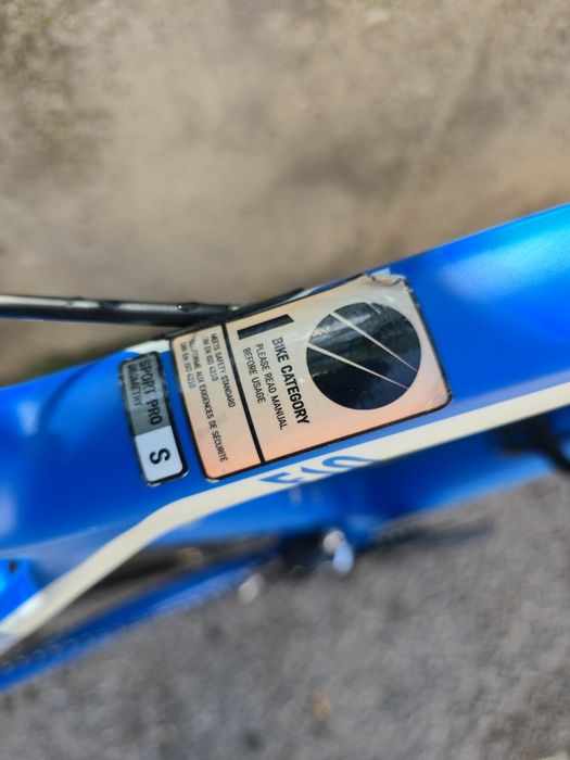 Карбонов Canyon Ultimate 7.3кг. S размер Шосеен ULTEGRA SHIMANO Group set DT Swiss 1600pPR Перфектен