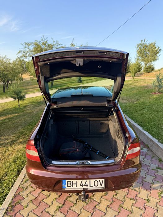 SKODA Superb 2010 — imagine 5