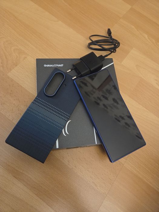Galaxy Z Fold7 + кутия + зарядно + 36 месеца Гаранция
