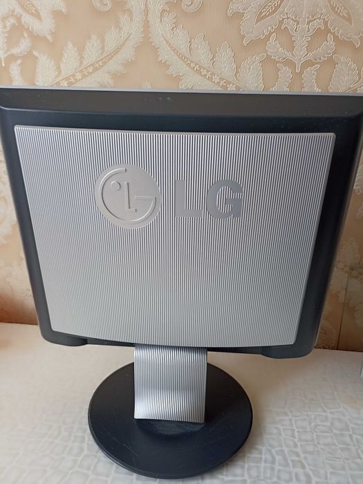 Продается монитор LG d 45 см