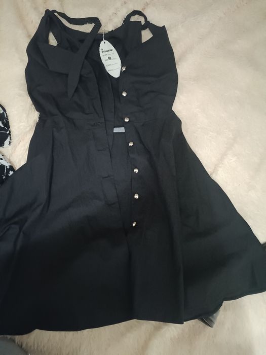 Платья разные цены разные