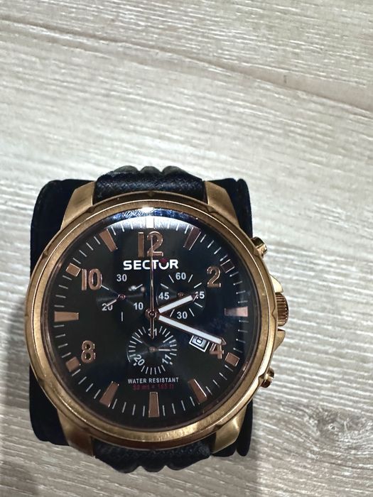 Ceas barbatesc Sector Black Eagle