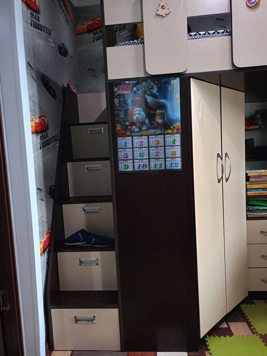 Подростковая кровать-чердак б/у