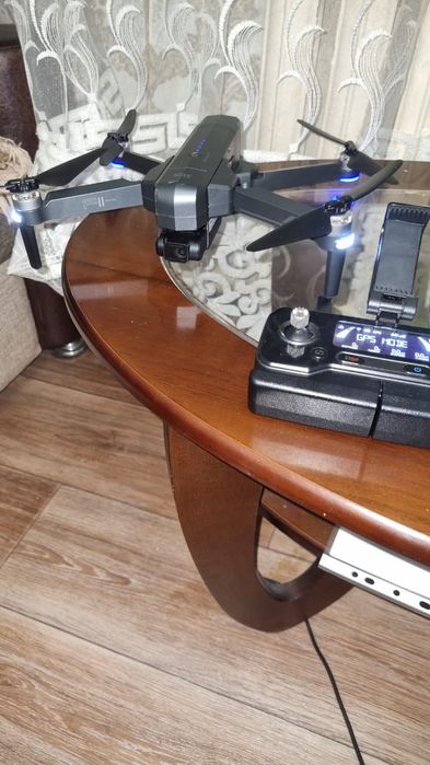 Дрон SJRC F 11 S