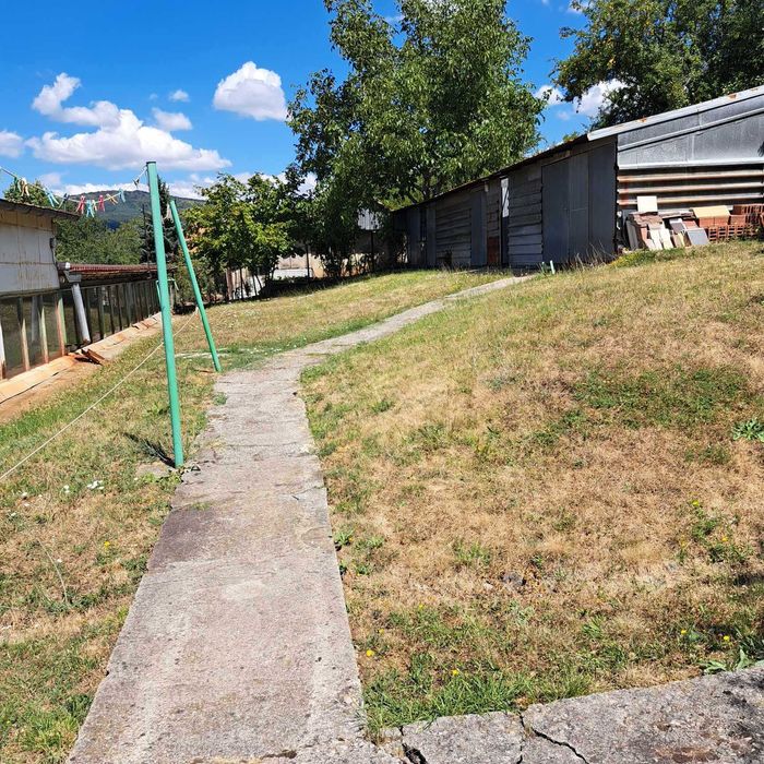 Продава се Къща в София, Зона Б-19 - 215 кв.м за 1349 €/кв.м - Снимка #14