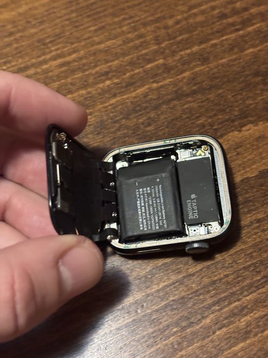 Apple Watch SE За Части