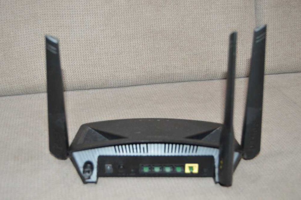 Router wireless D-Link DIR‑X1860, AX1800, Wi‑Fi 6, MU-MIMO