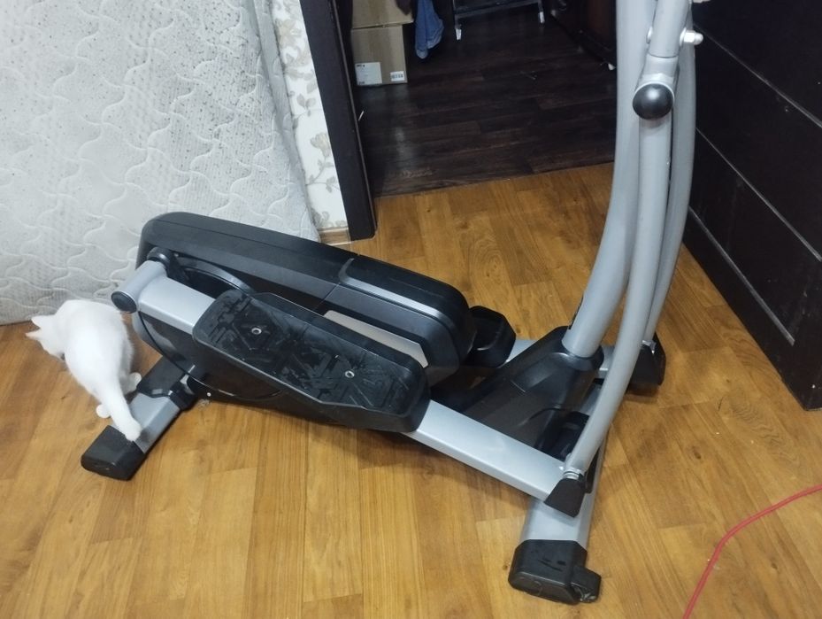 Эллиптический тренажёр TORNEO C-517